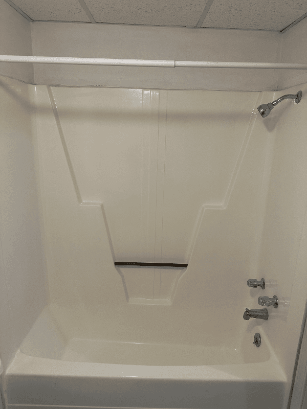 Lenoir Apartment: 1923 Norwood St.