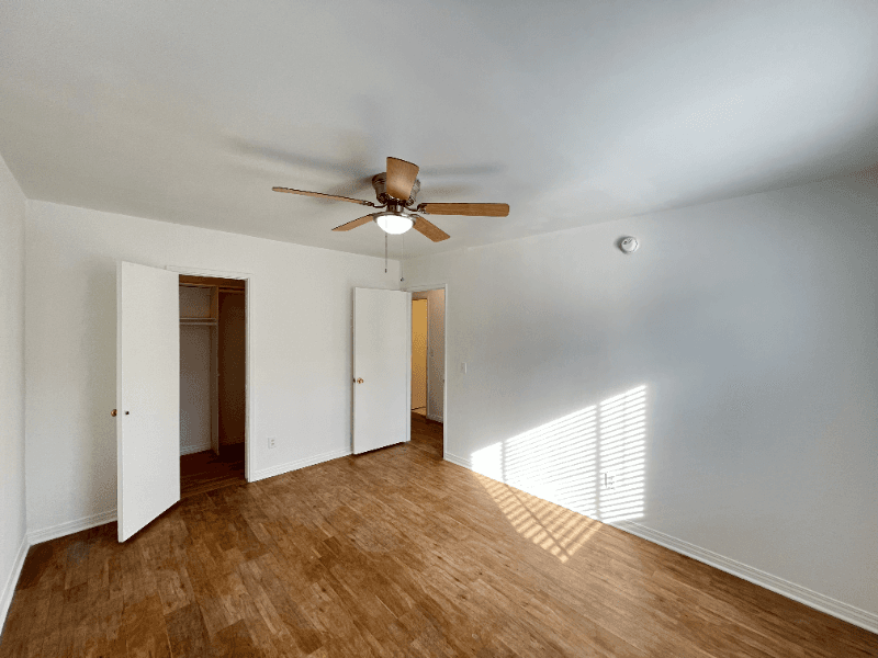 Van Nuys Apartment: 14650 Saticoy Street