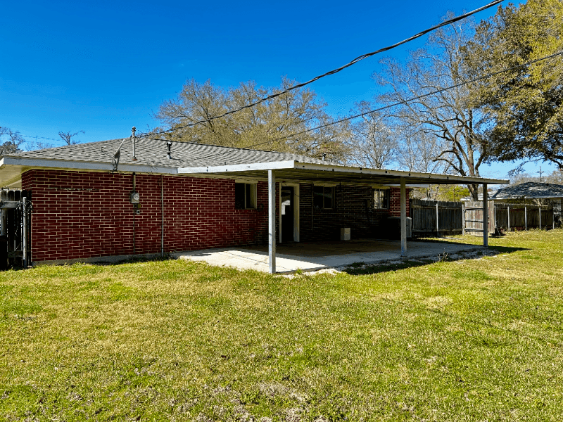 DeRidder House: 120 Nolen Street