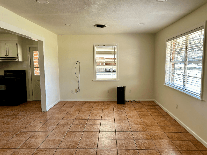 DeRidder House: 120 Nolen Street