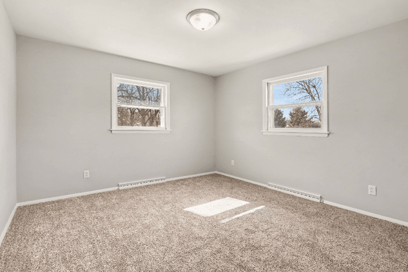 Galesburg House: 10203 Shadowlane