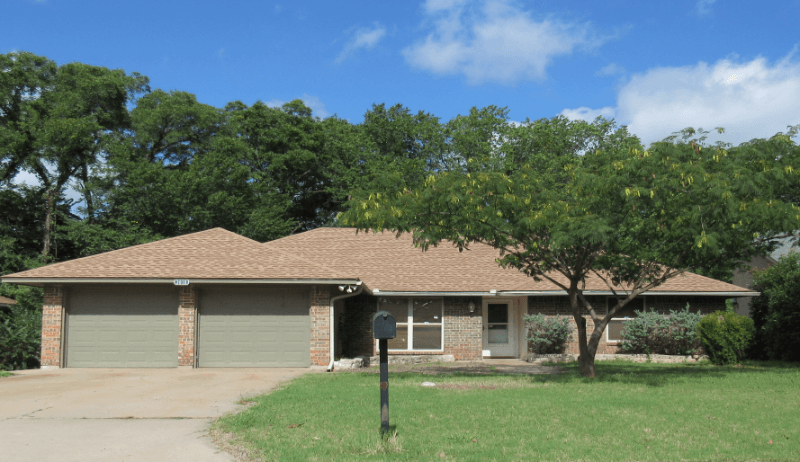 Lawton House: 3010 NE Kingsbriar Drive