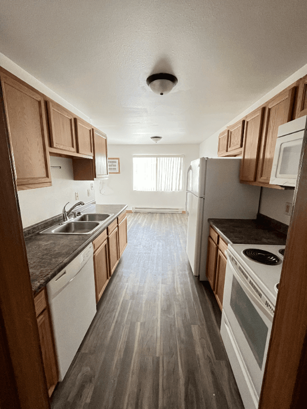 GRAND FORKS Apartment: 2627 s 17th St