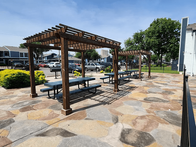 Dallas Apartment: 13740 Montfort Dr
