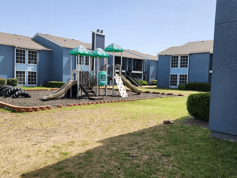 Dallas Apartment: 13740 Montfort Dr