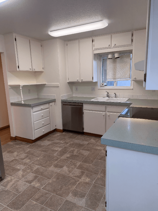 Beaverton Condo: 17633 NW Rolling Hill Lane