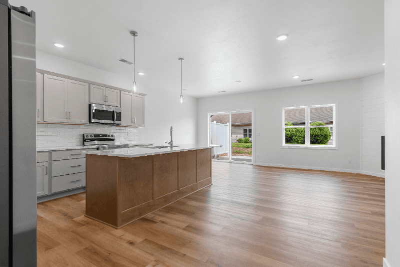 Green Bay Townhome: 2716 Saffron Pl