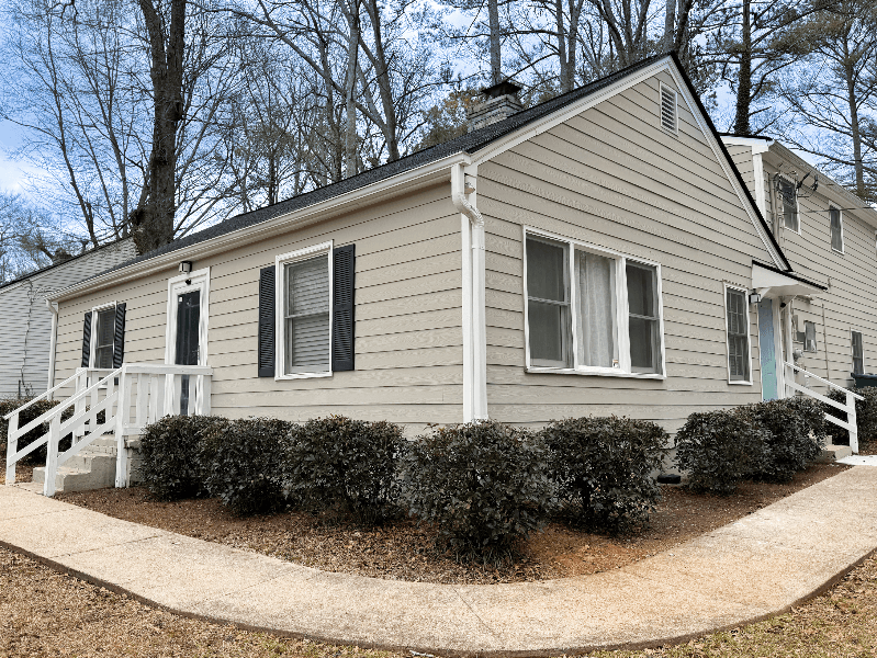 Atlanta Multiplex: 326 Wilkinson Dr SE