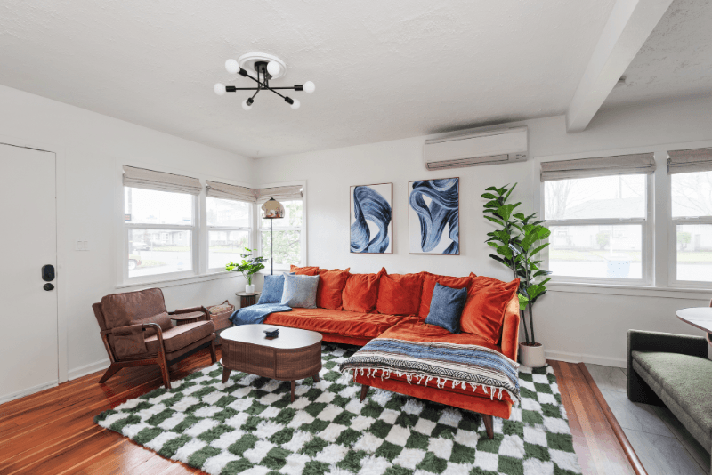 Vancouver House: 2402 Fairmont Ave