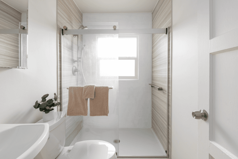 Vancouver House: 2402 Fairmont Ave