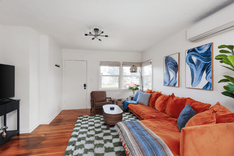 Vancouver House: 2402 Fairmont Ave