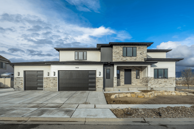 Bluffdale House: 1452 W Meadow Glen Dr