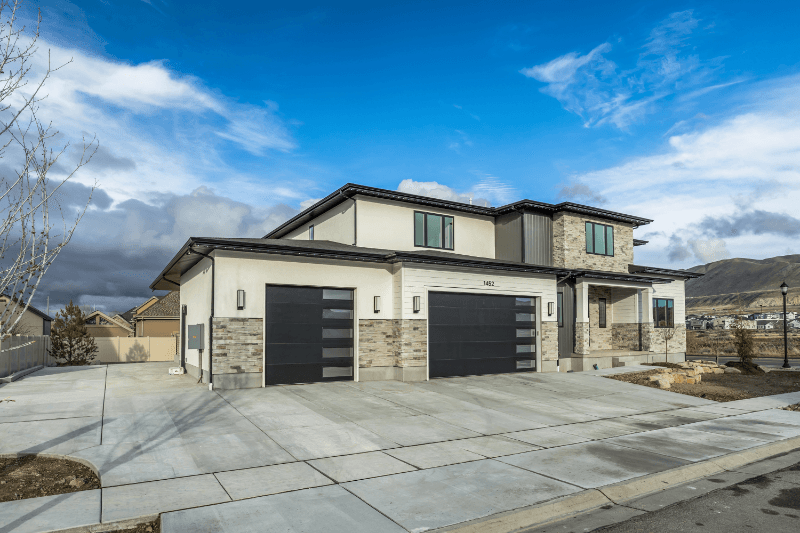Bluffdale House: 1452 W Meadow Glen Dr