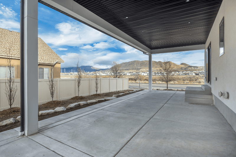 Bluffdale House: 1452 W Meadow Glen Dr