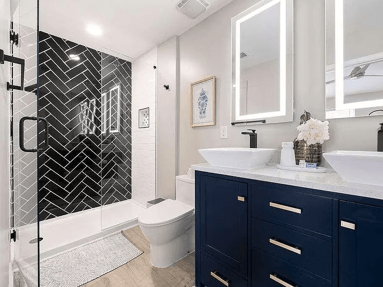 Atlanta House: 5618 Laurel Ridge Dr
