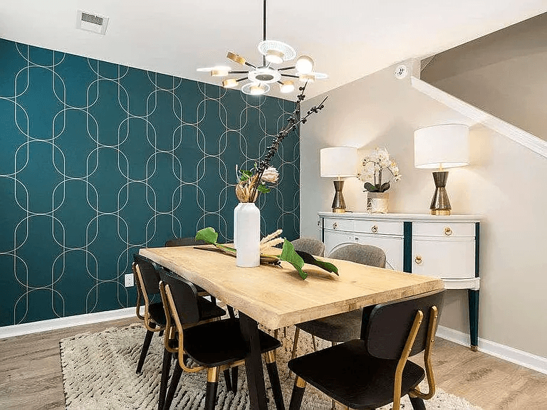 Atlanta House: 5618 Laurel Ridge Dr