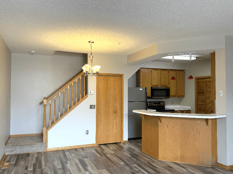 Eden Prairie Townhome: 18183 Warbler Ln