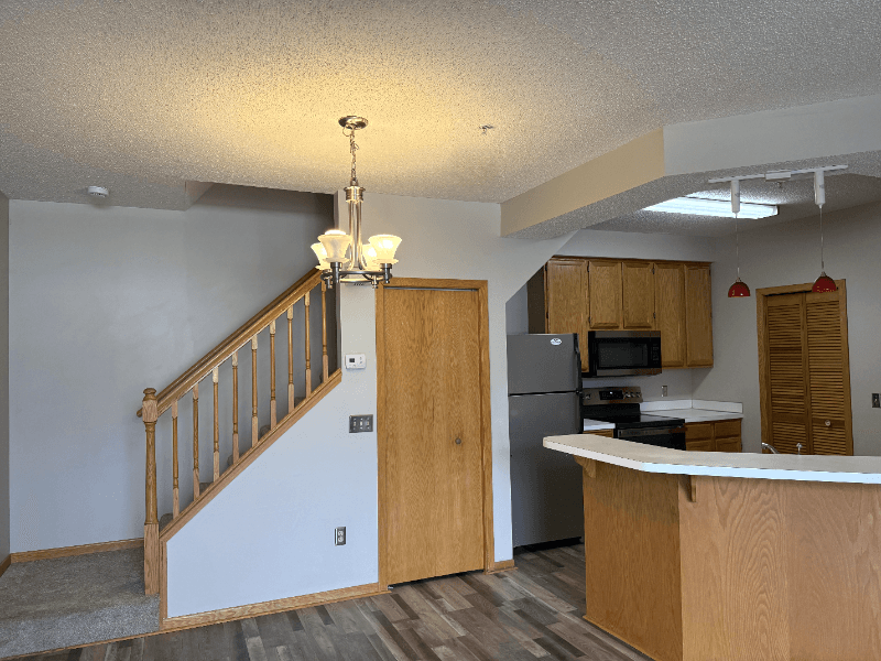 Eden Prairie Townhome: 18183 Warbler Ln