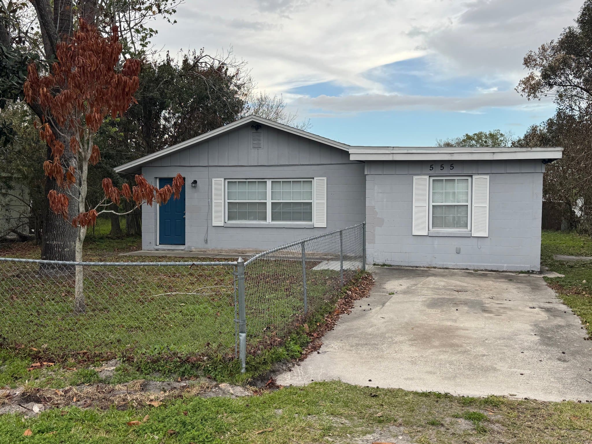 Kissimmee House: 555 cadillac blvd