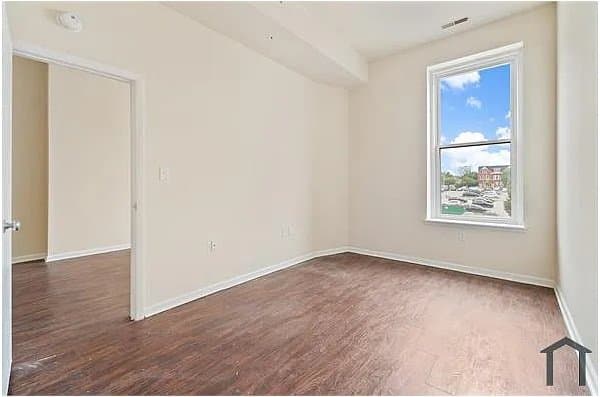 Baltimore Townhome: 317 E. North Ave, Baltimore City