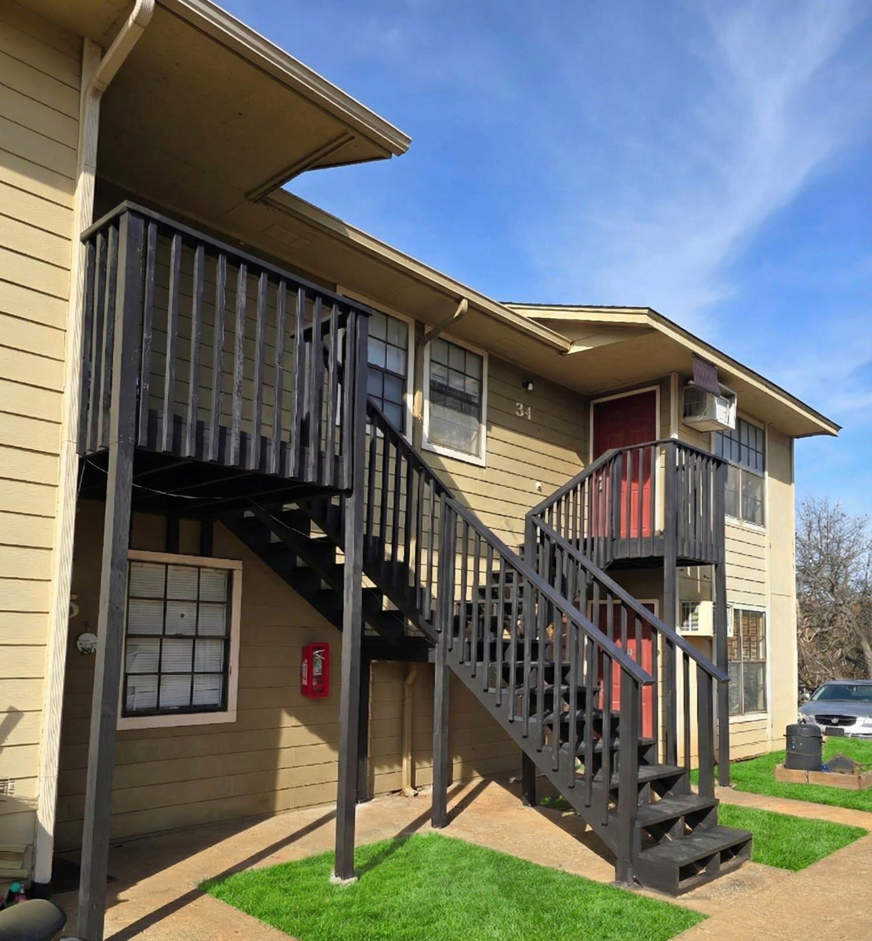 Sand Springs Apartment: 3301 s 113th w ave