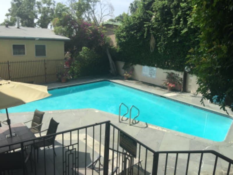 Los Angeles Apartment: 7100 Hillside Ave