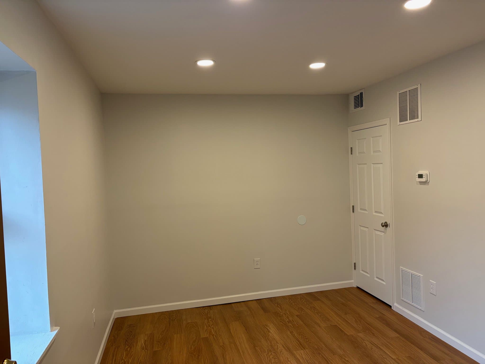 Baltimore Apartment: 15 E Read Street