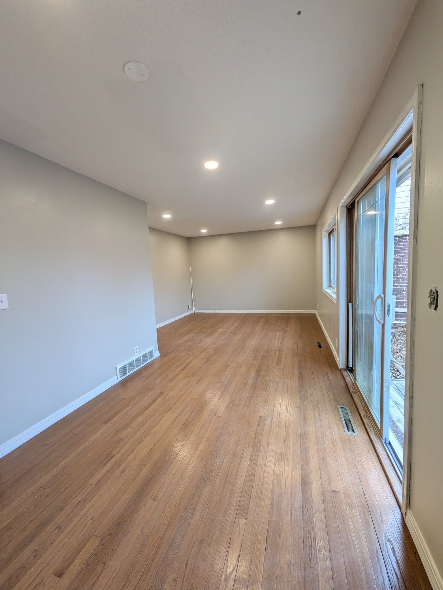 Rochester Condo: 3925 18th Ave NW