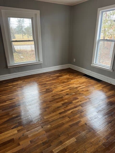 Lansing House: 900 W Willow