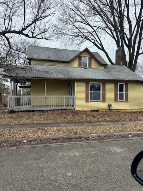 Lansing House: 900 W Willow