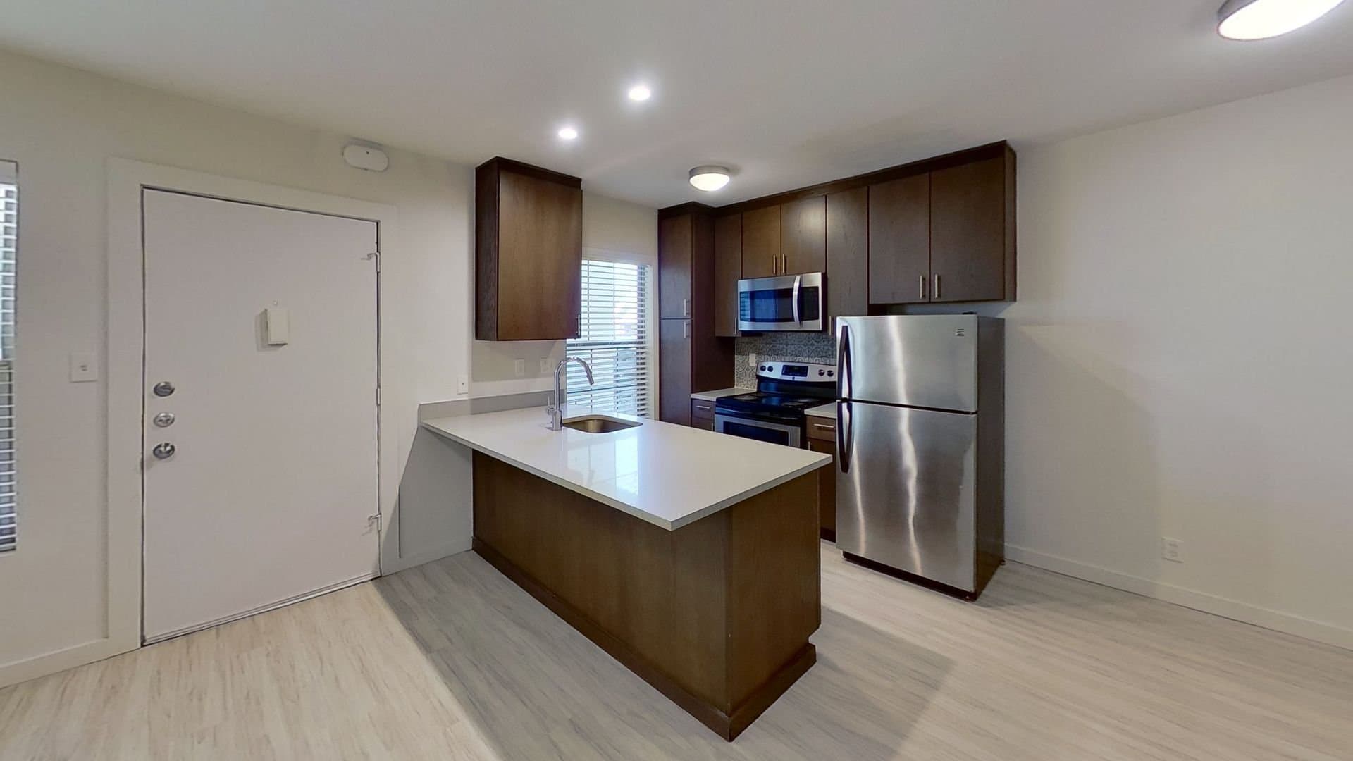 Austin Apartment: 203 W 39th St