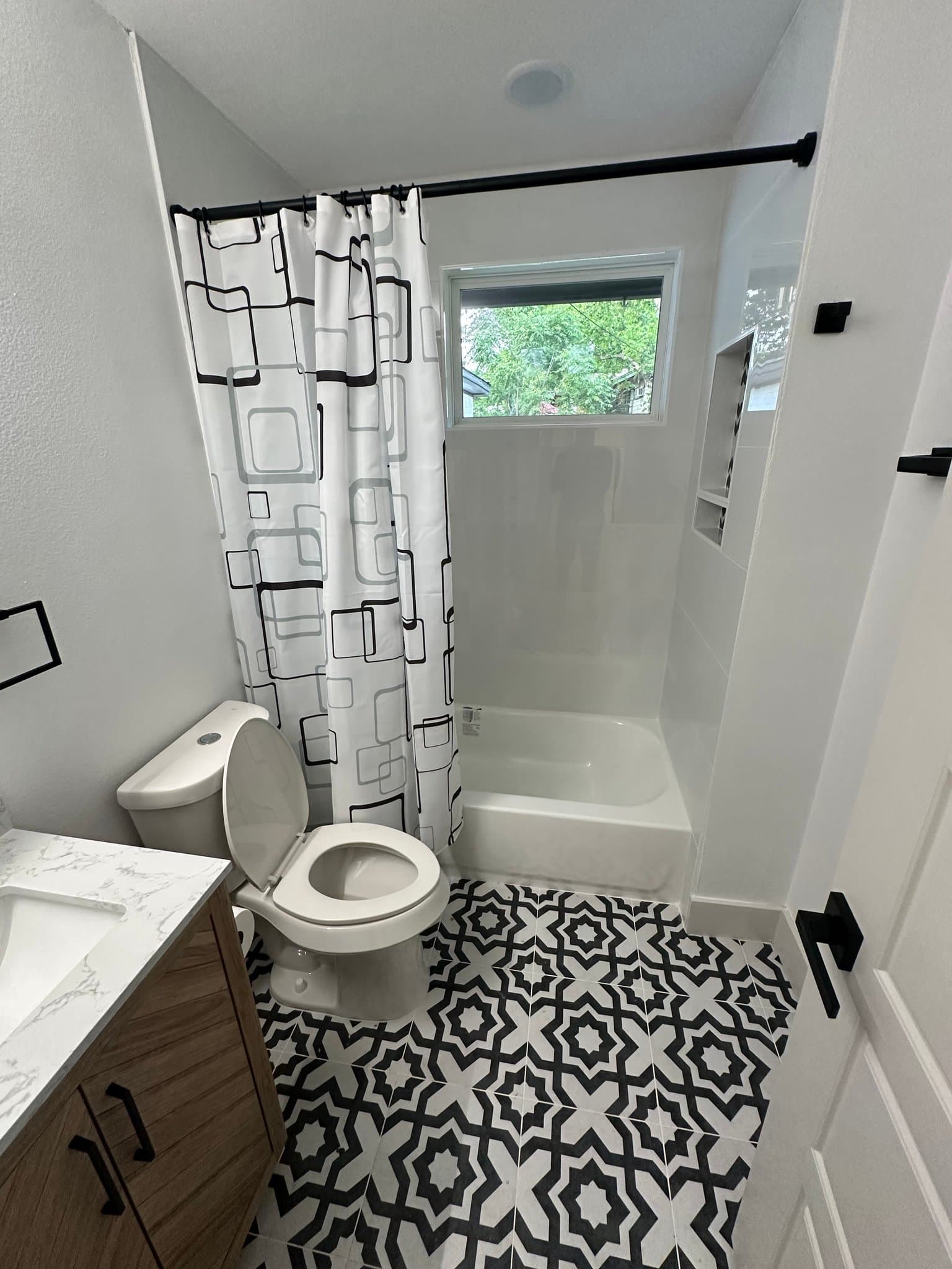 Dallas Single Room: 1219 Adelaide Dr
