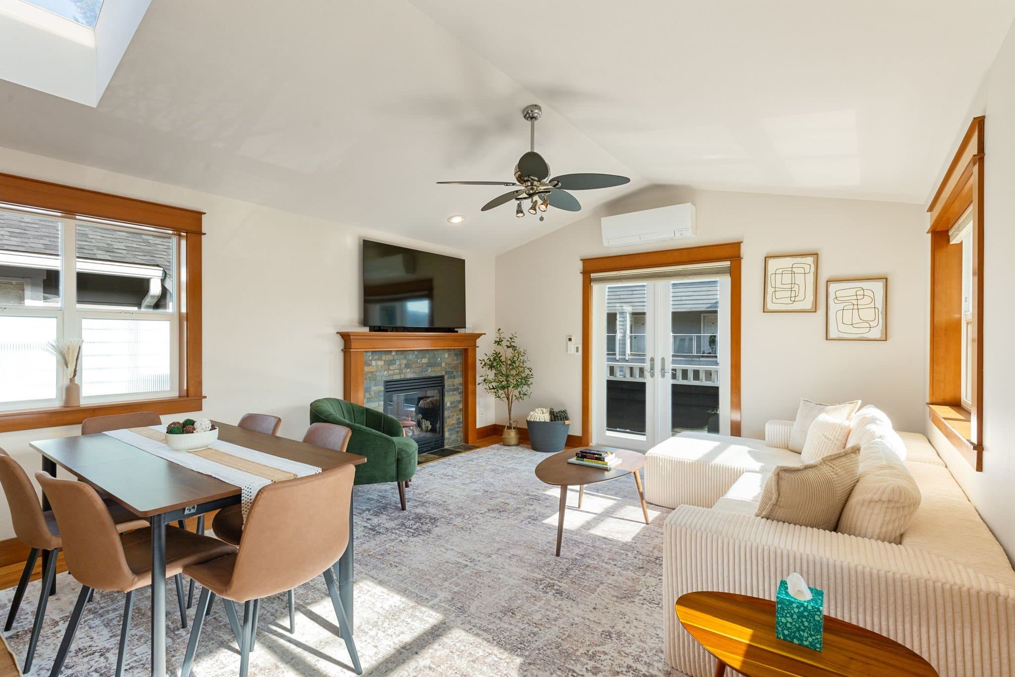 Seattle House: 3006 SW Hinds St,