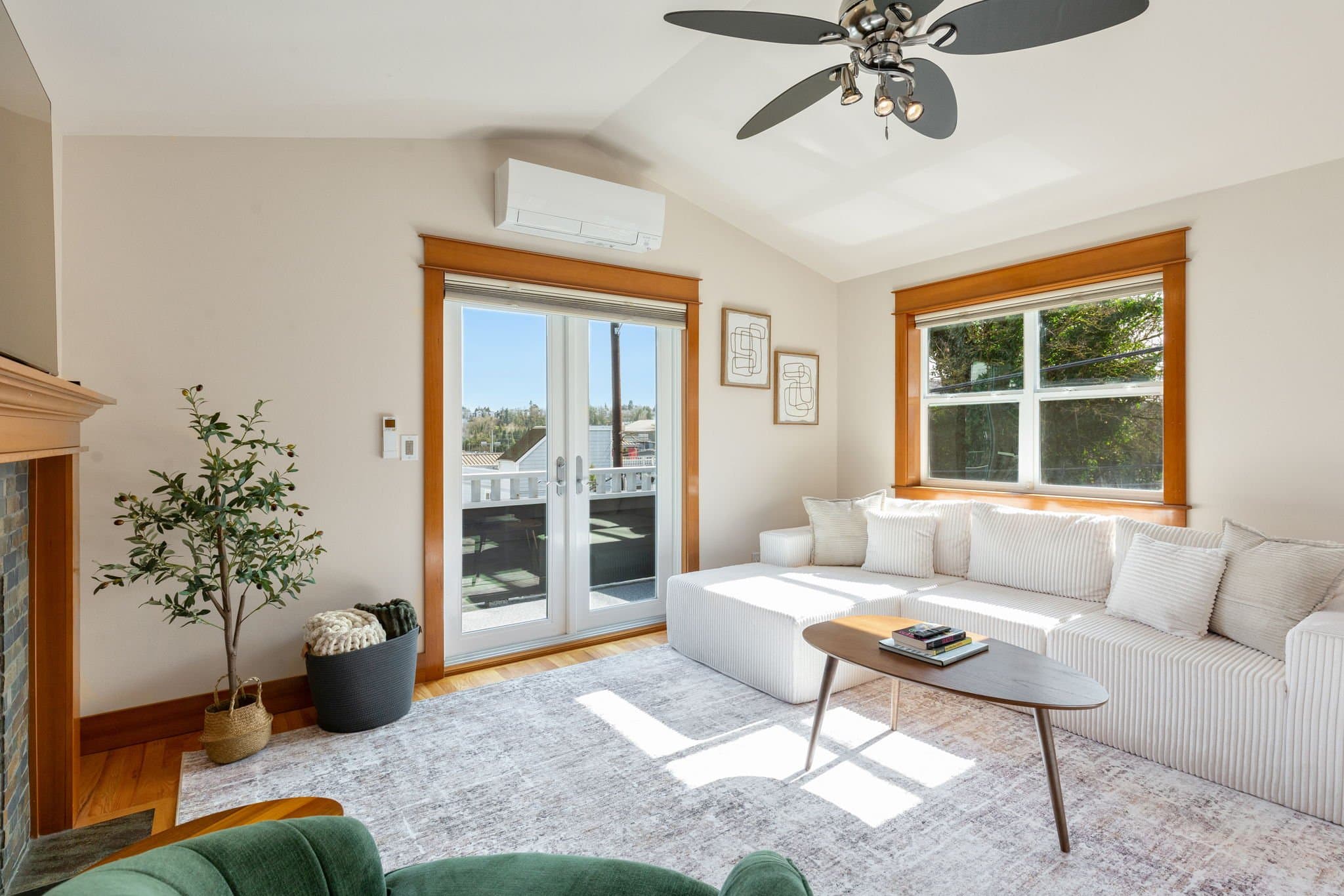 Seattle House: 3006 SW Hinds St,