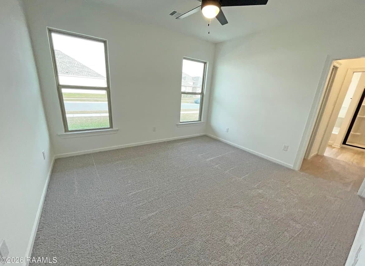 Maurice House: 3413 autumn park drive