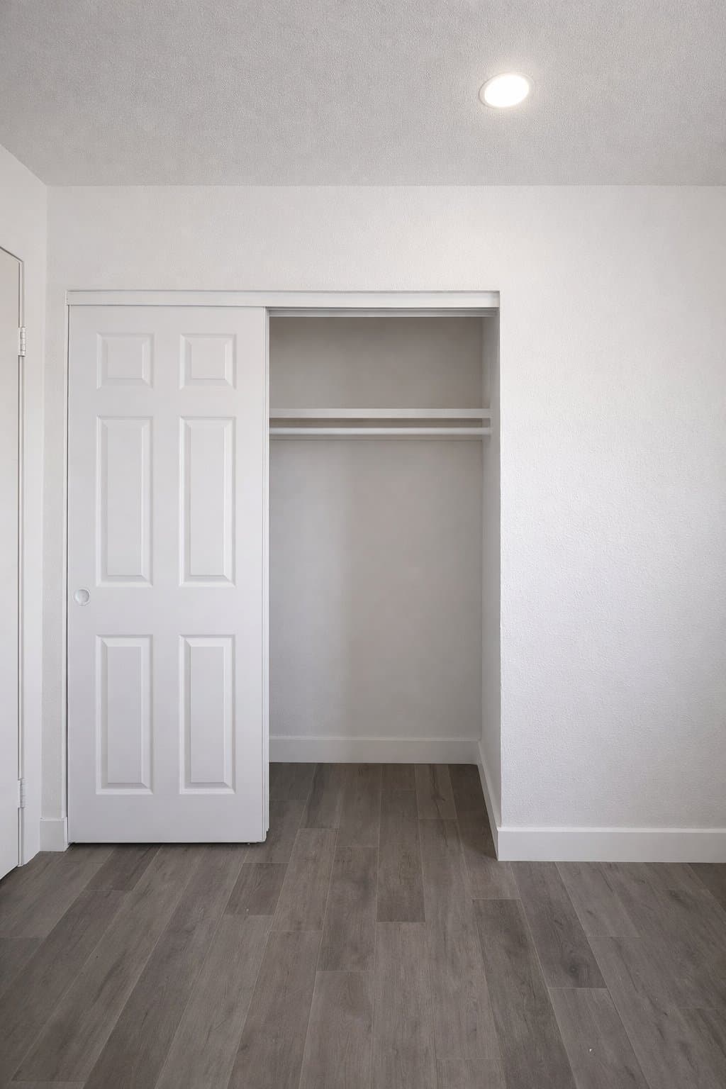 Las Vegas Single Room: 4322 San Bernadino Ave