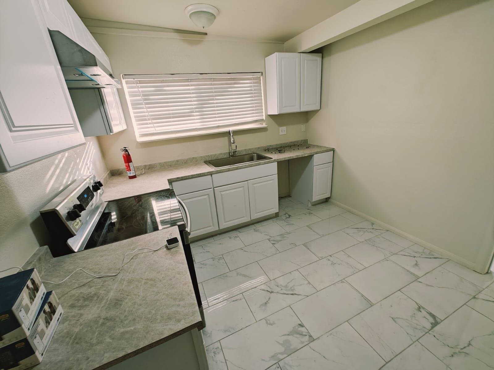 Las Vegas Single Room: 4692 Randall Drive