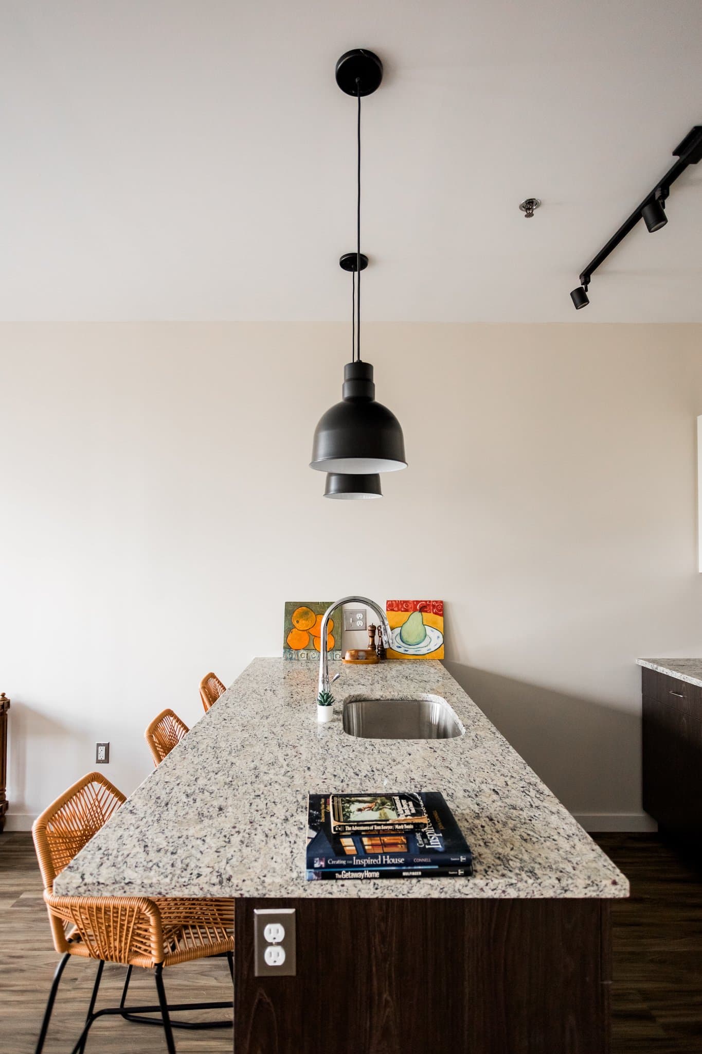 Detroit Apartment: 8001 Kercheval