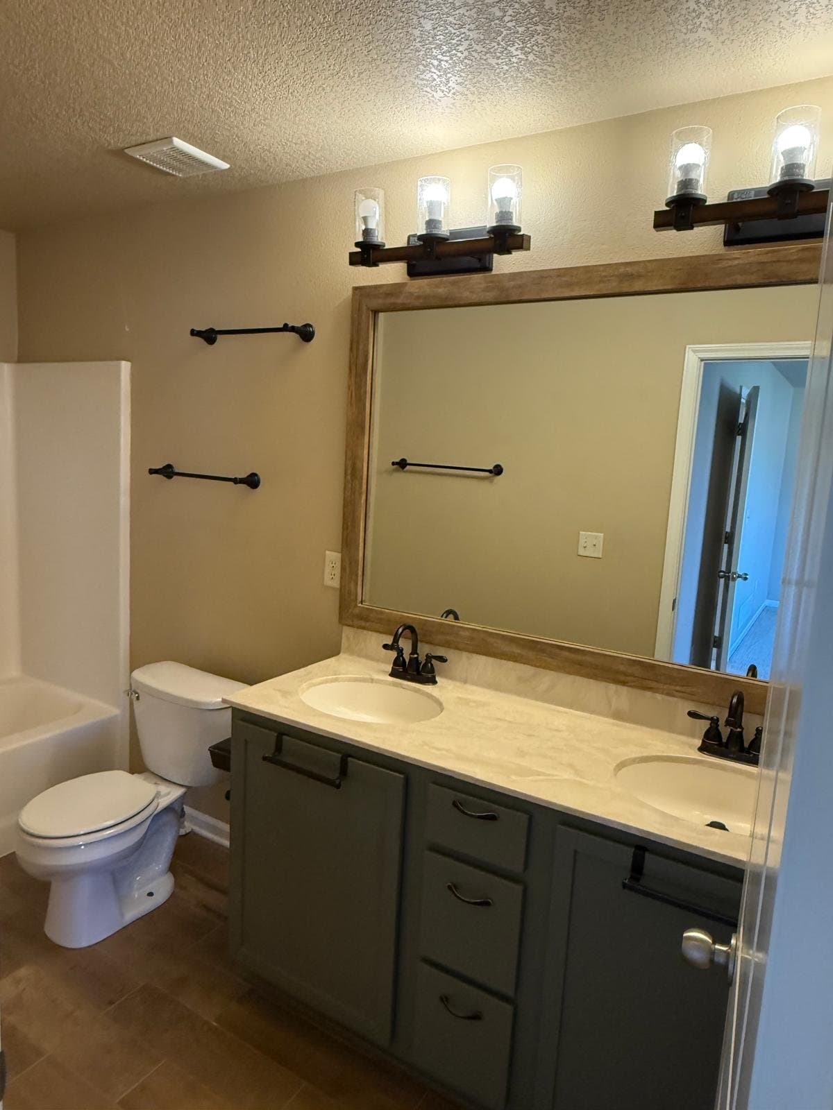 Waukee House: 495 SE Sagewood Cir