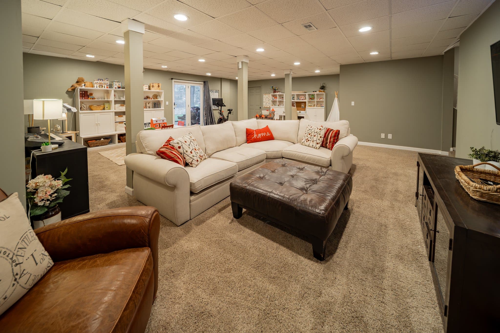 Greenville House: 10 Lotus Ct