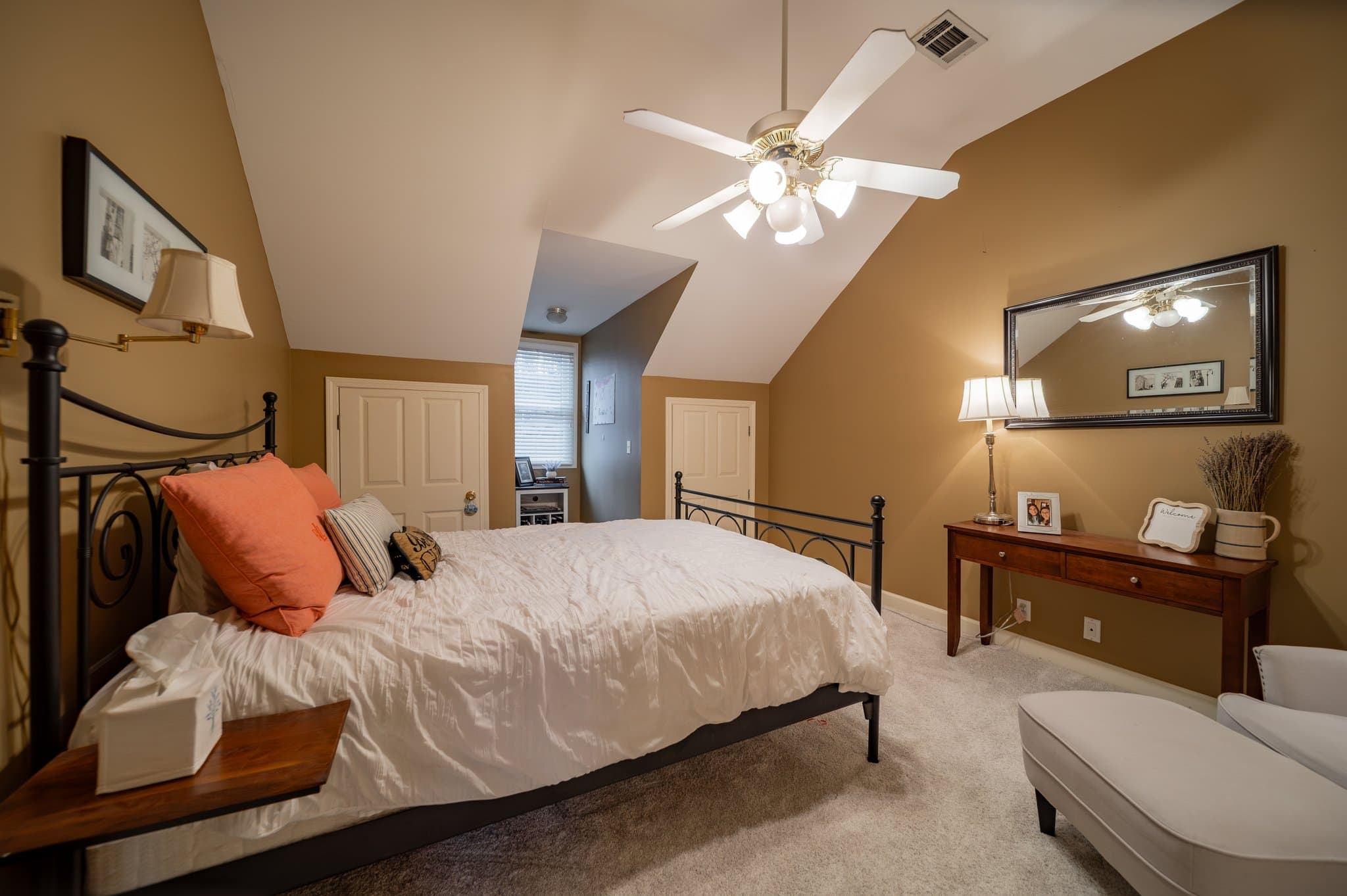 Greenville House: 10 Lotus Ct