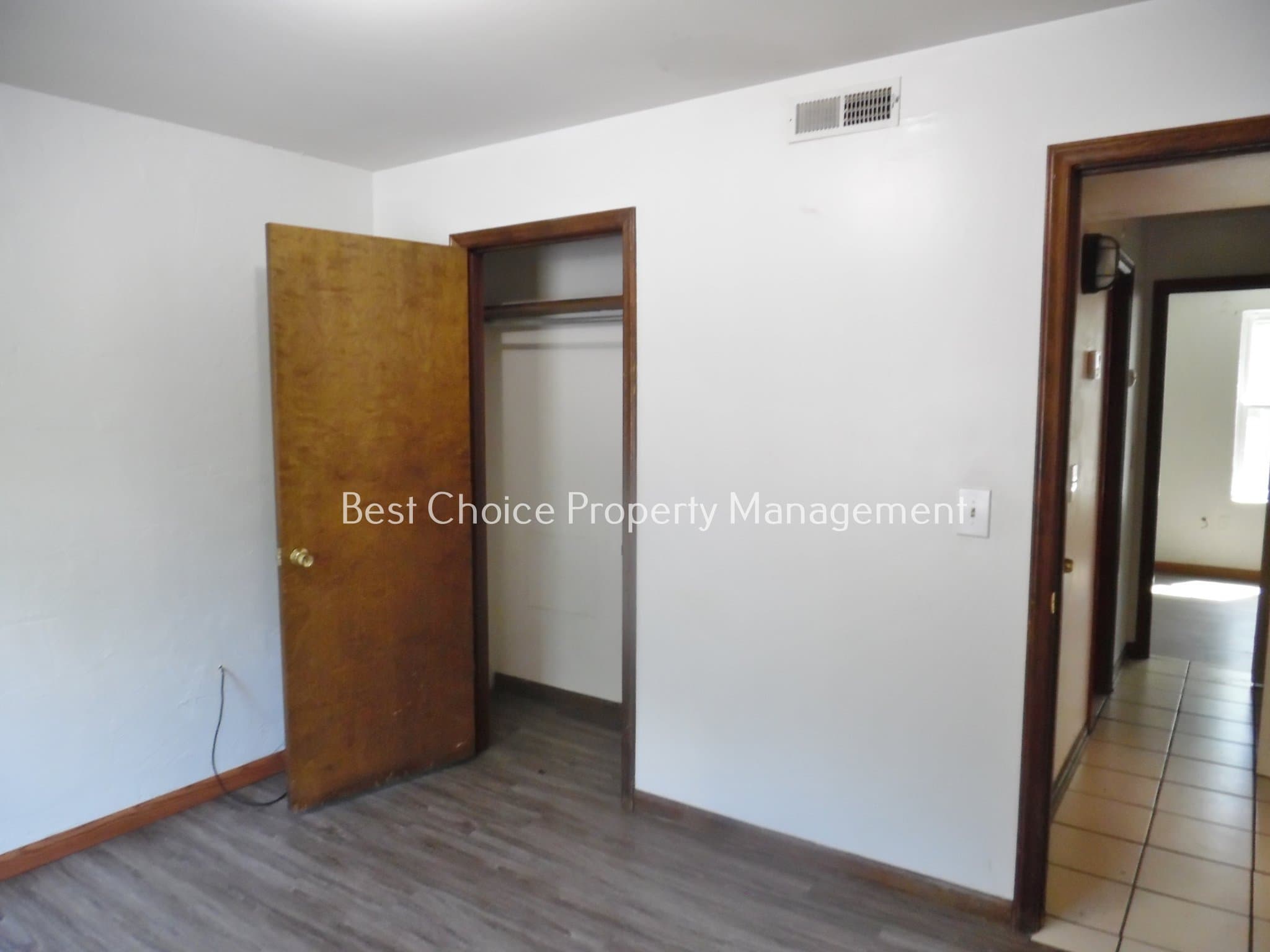 Duncan Condo: 211 Brookside Dr