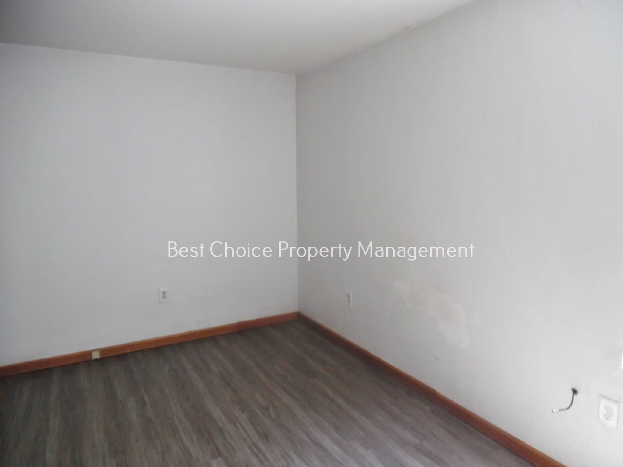 Duncan Condo: 211 Brookside Dr