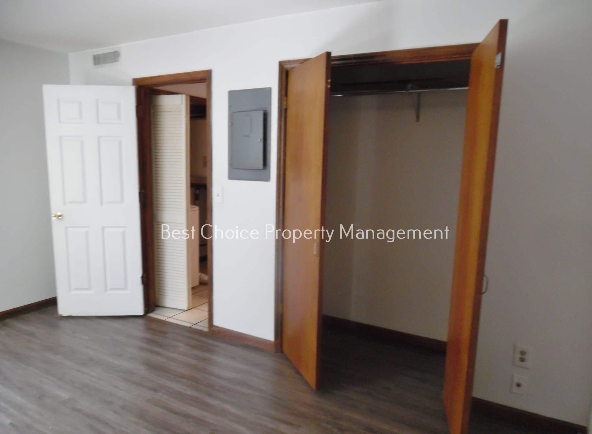 Duncan Condo: 211 Brookside Dr