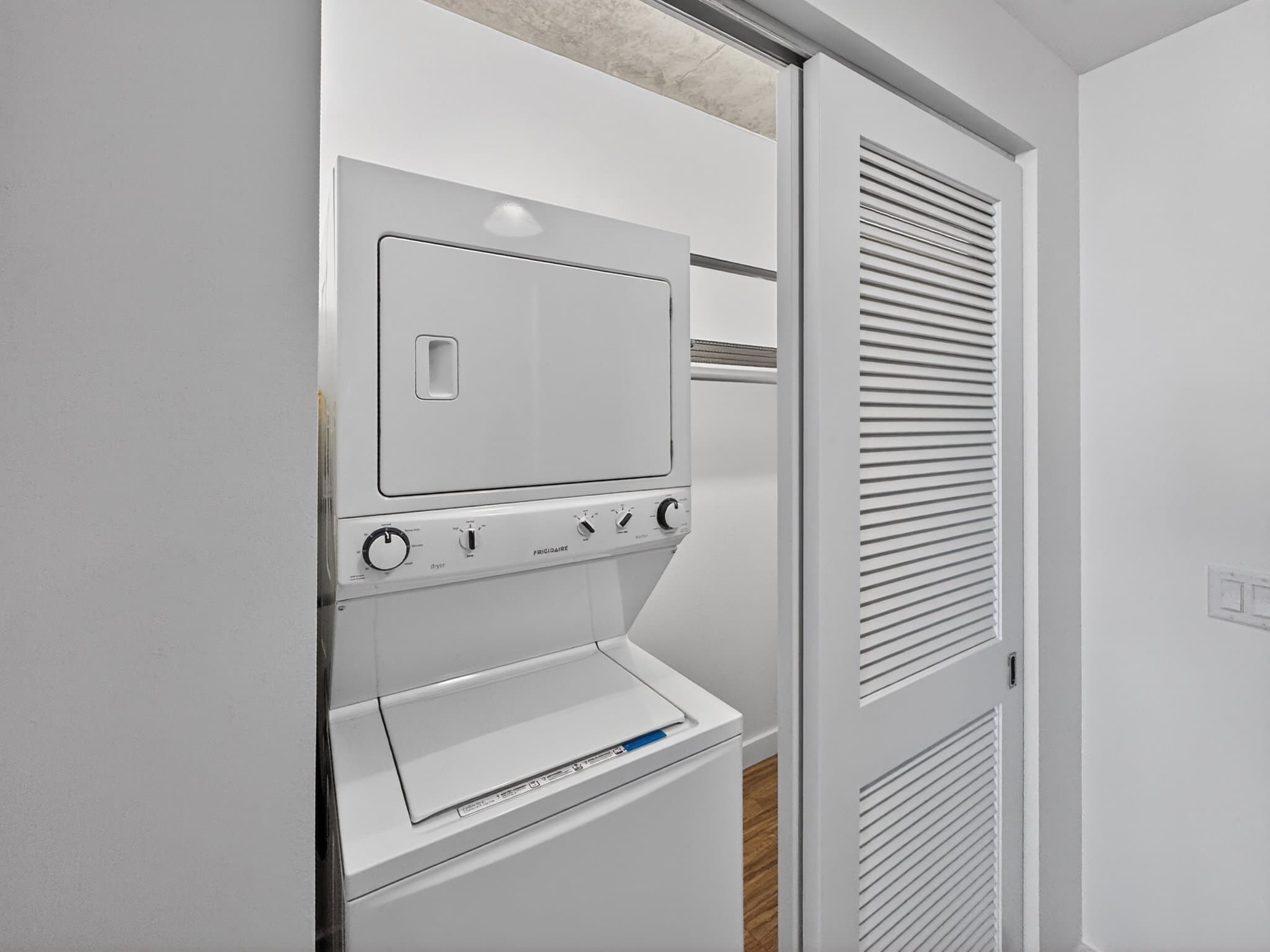 Chicago Condo: 167 N Desplaines