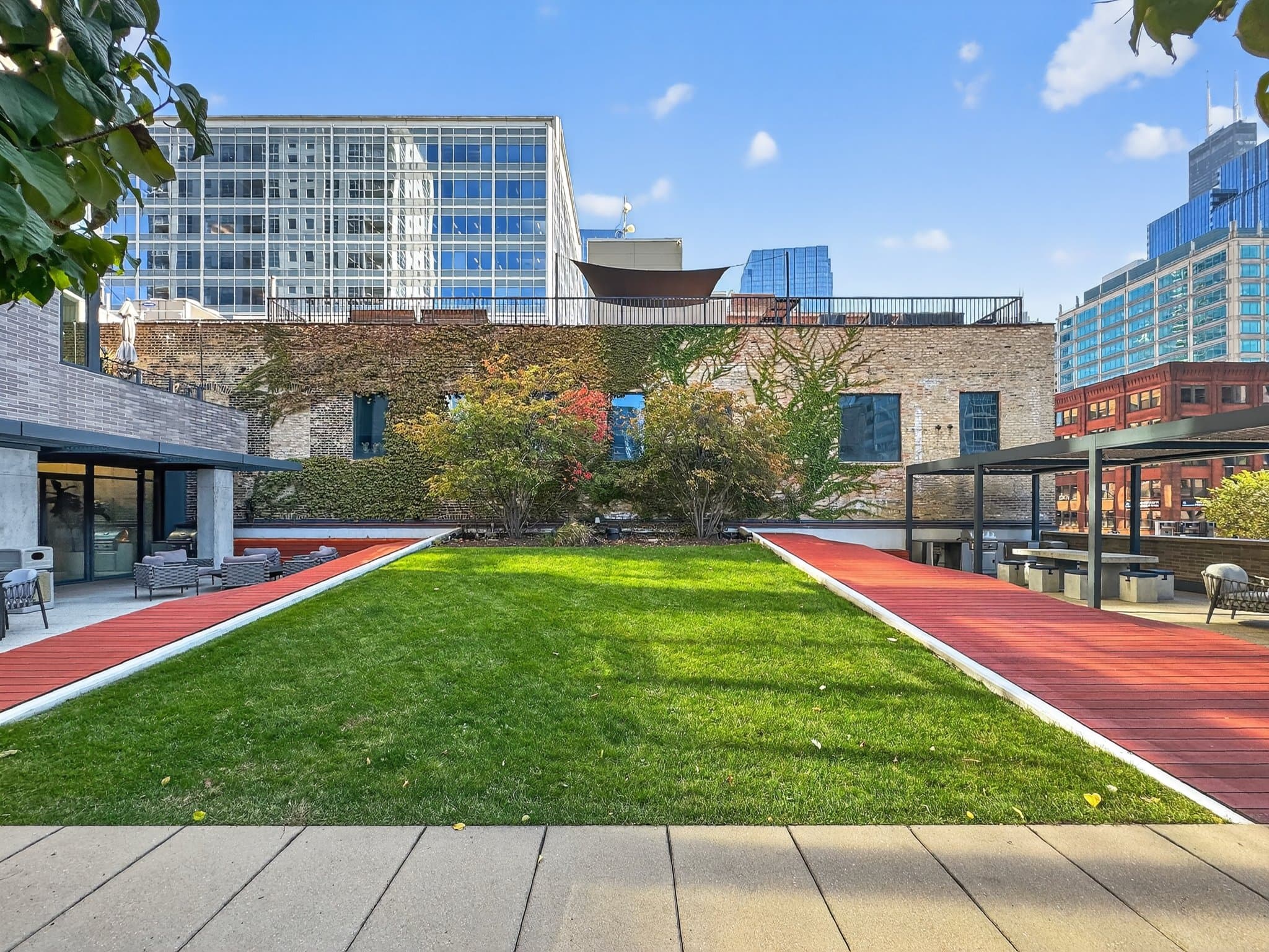 Chicago Condo: 167 N Desplaines