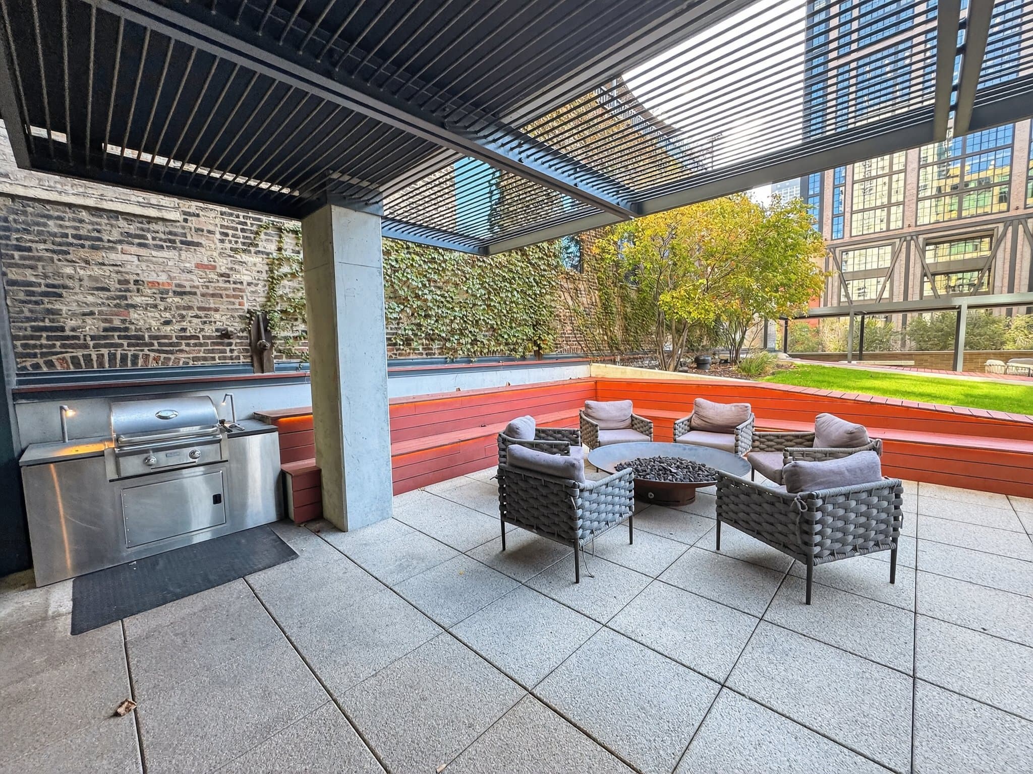 Chicago Condo: 167 N Desplaines