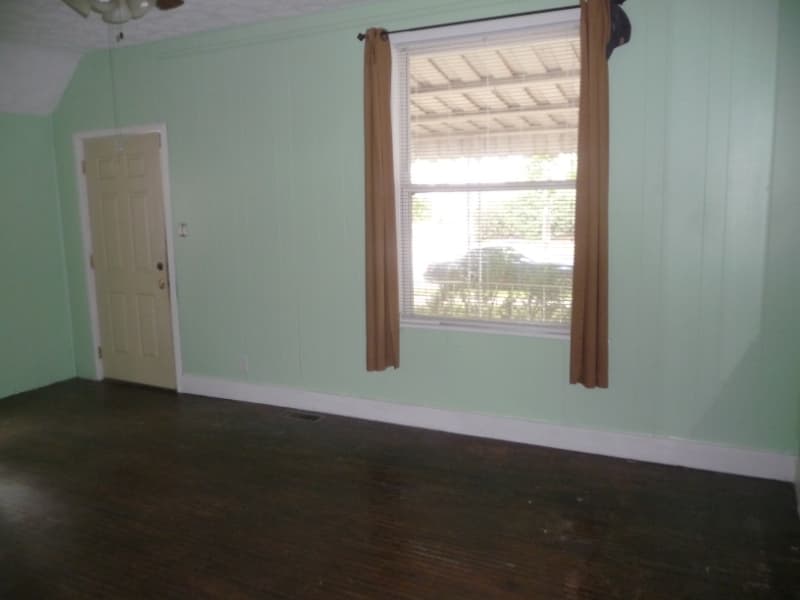 West Lafayette House: 456 N Salisbury