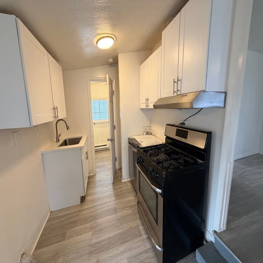 Greeley House: 1436 5th St