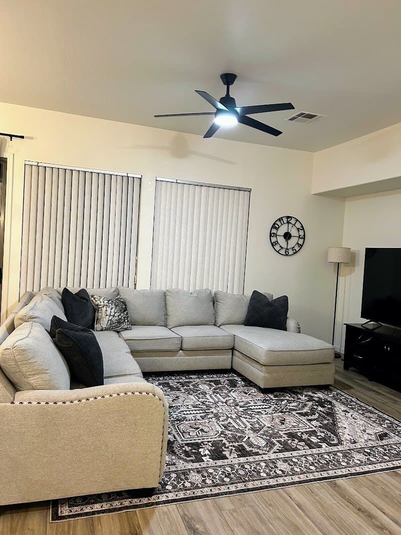 Chandler House: S Longmore St - C0ntact for full address